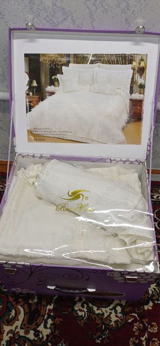 Продается покрывало почти новое