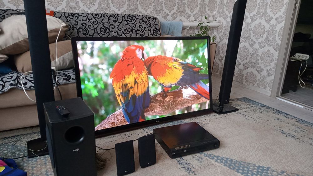 Продам телевизор LG