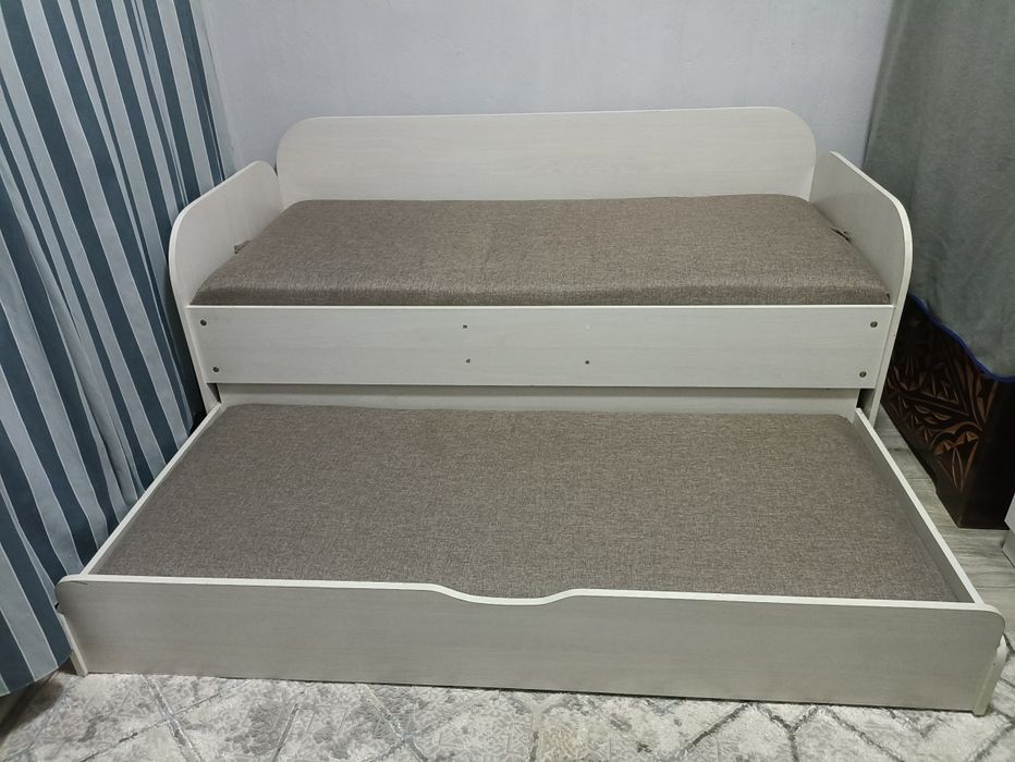 Продам двухъярусная кровать