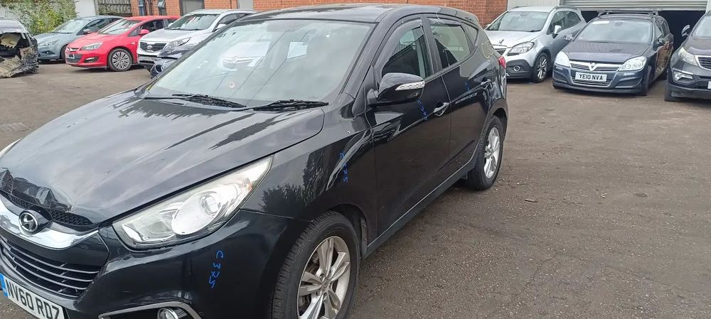 Dezmembrari / Dezmembrez Hyundai ix35 (LM) 1.7 CRDI R67D cutie de viteze manuala cod culoare 1K BLACK PEARL