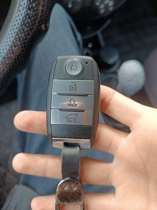 Киа сонет пульт бар сатылады 200.000