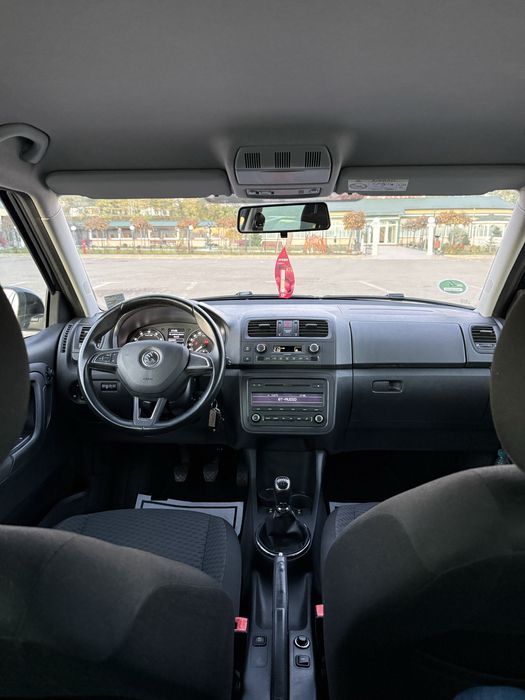 Vand Skoda Fabia 2015 euro 5 impecabila zoll valabil  ‼️