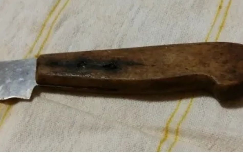 Стар кухненски нож.