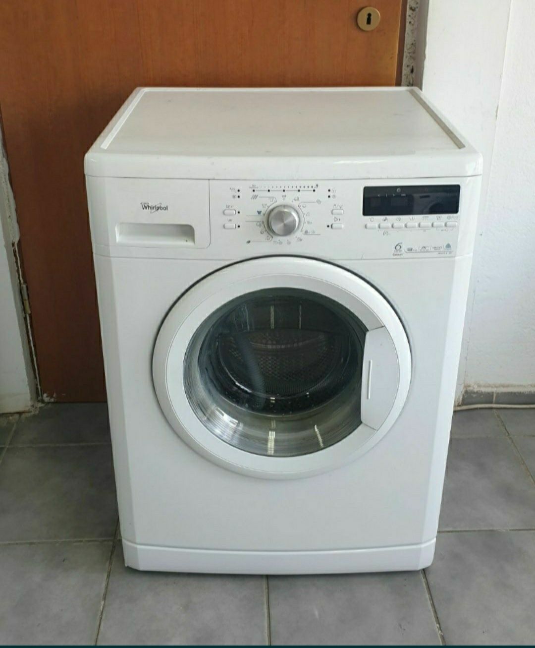 Masina de spălat rufe Whirlpool.  AWO 3750 AAA