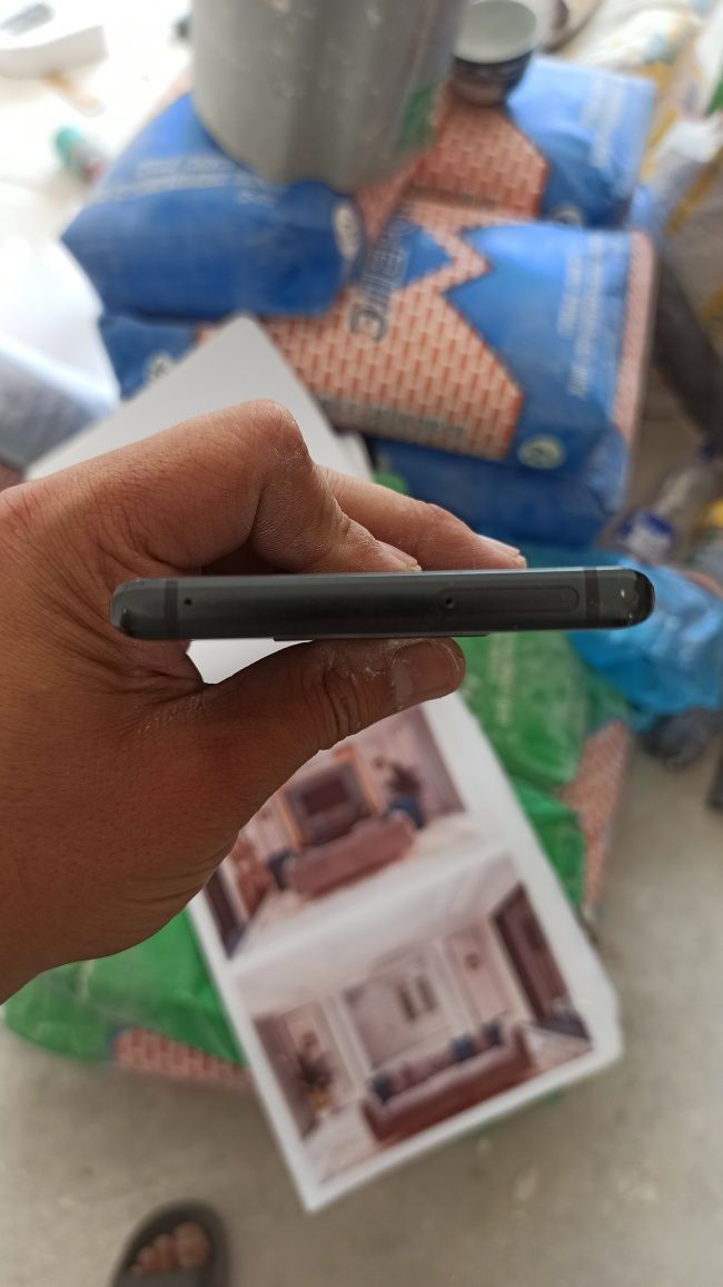 Samsung Note 9 6/128 Srochna sotiladi
