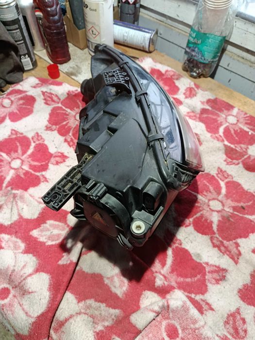 Far dreapta bixenon led audi a4 b9 8w0941600