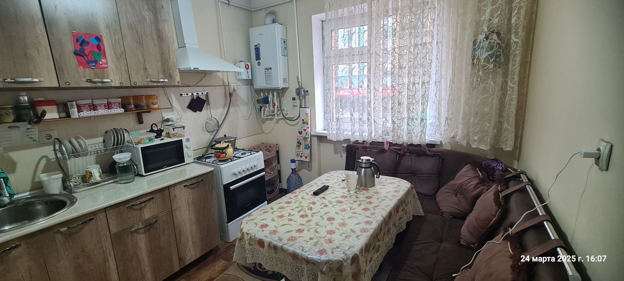 Продаётся срочно своя квартира в Спутнике 16а (5 худуд)