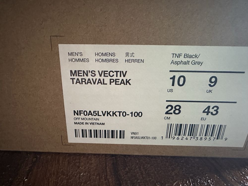 Туристически обувки The north face