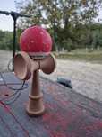 Kendama Krom pop sticky
