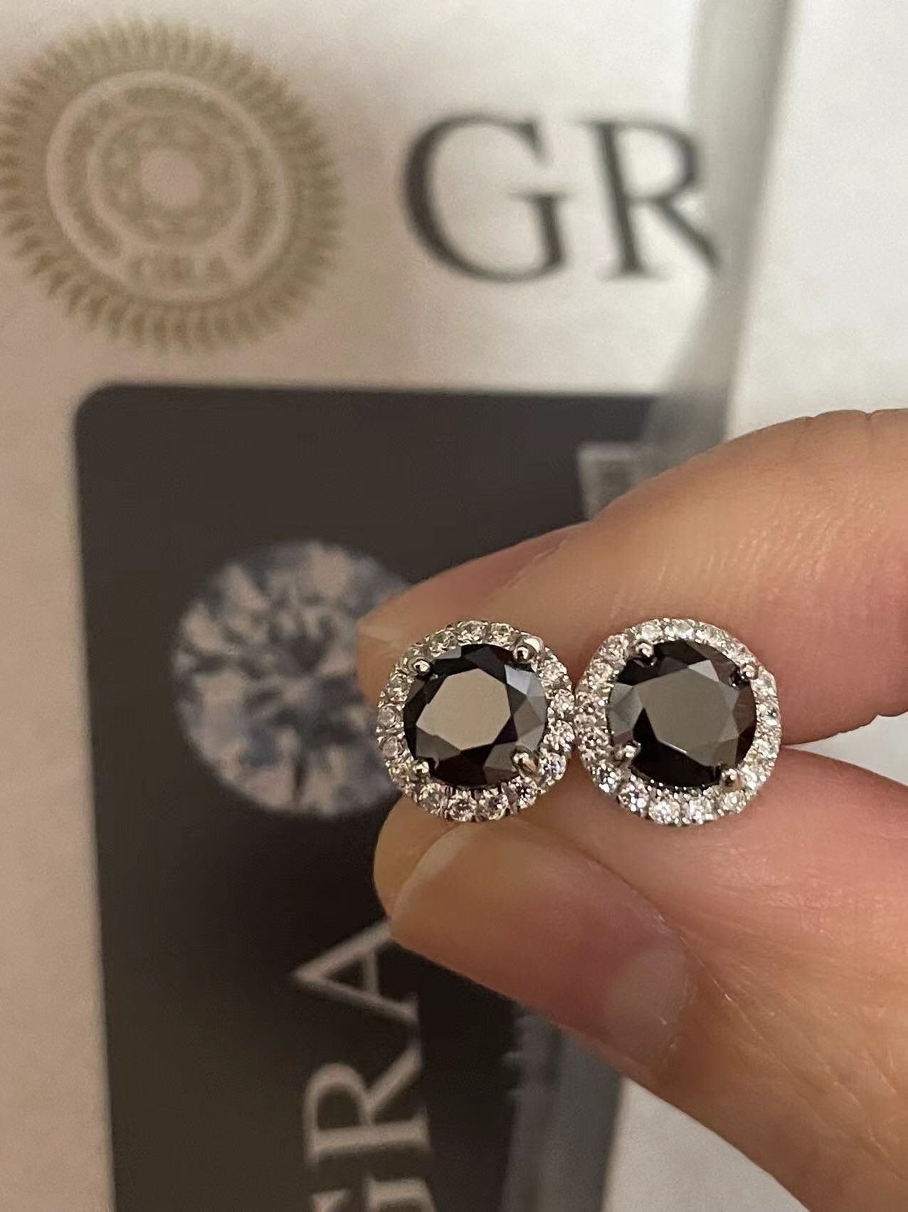 Cercei Moissanite albe si negre