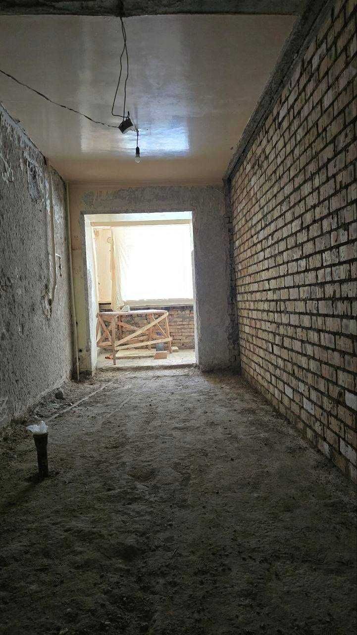 продается 3/1/4 
на: Ц-14