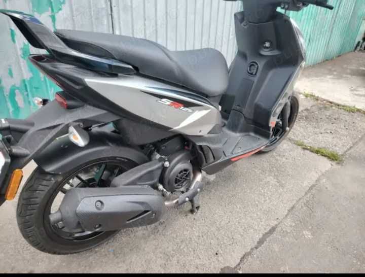 Scuter Aprilia SR 125 nou, bord digital, doar 20 km rulaj!