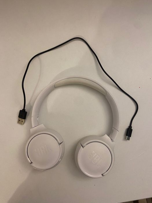 Casti audio wireless on-ear JBL