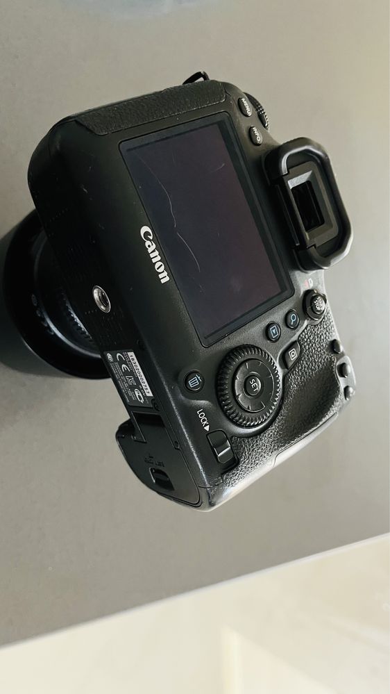 Canon 6d + grip, 100mm Canon macro