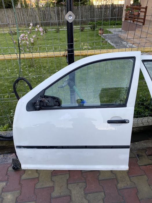 Portiere usi stanga dreapta fata Golf 4 Bora geamuri 1.9 tdi 1.4 1.6
