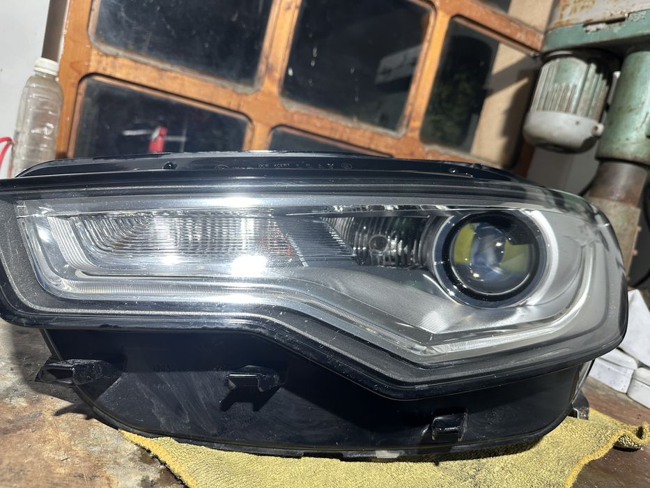 Ляв фар audi a6 c7