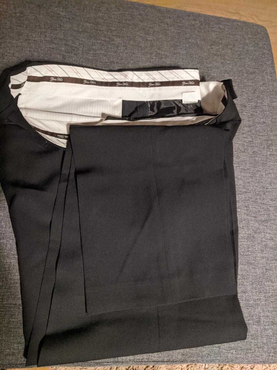 Costum Zara nr 50 culoare negru
