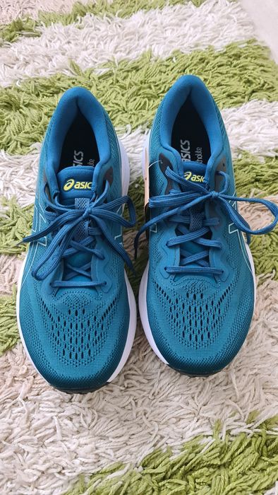 Продам Кроссовки