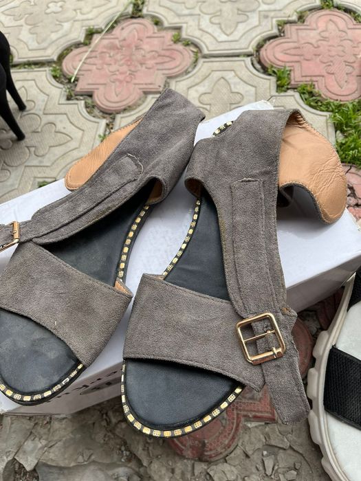 Женская обувь 39-40размера