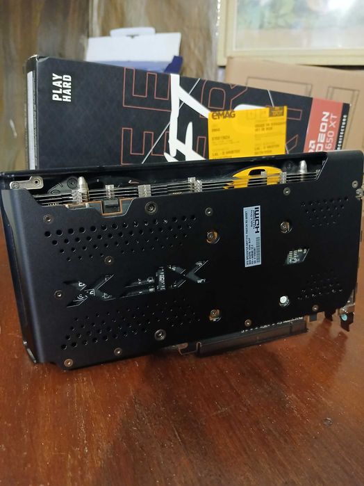 Видео карта RX6650XT  XFX