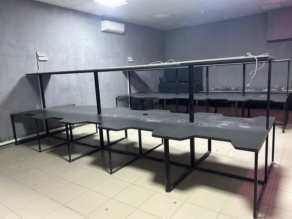 Продается стол компьютерный