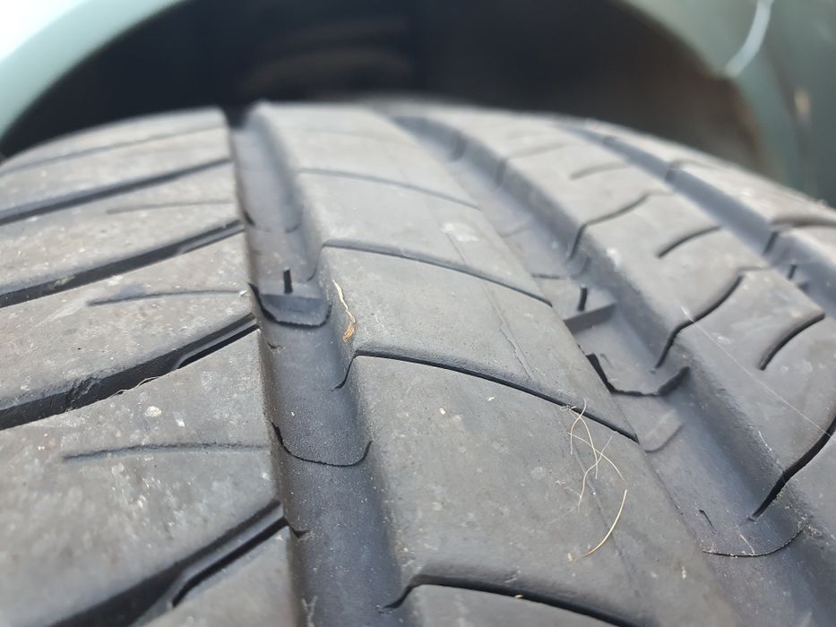 Vând set cauciucuri MICHELIN 205 60 R16