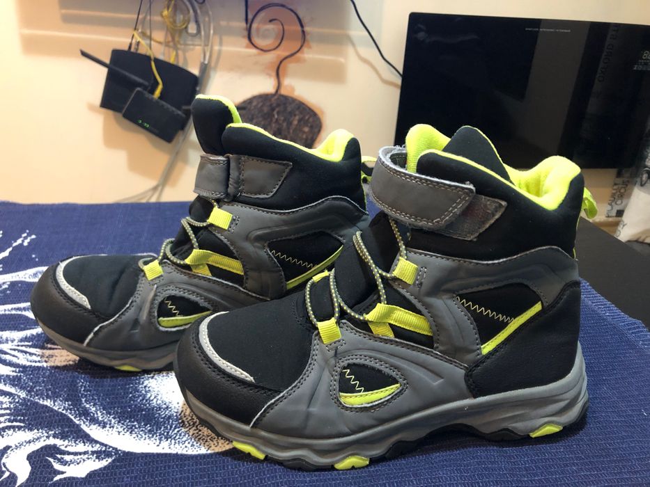 Детски зимни боти