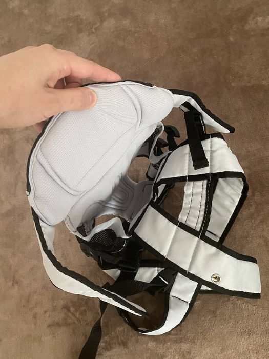 Marsupiu Chicco + Babynest Cadou