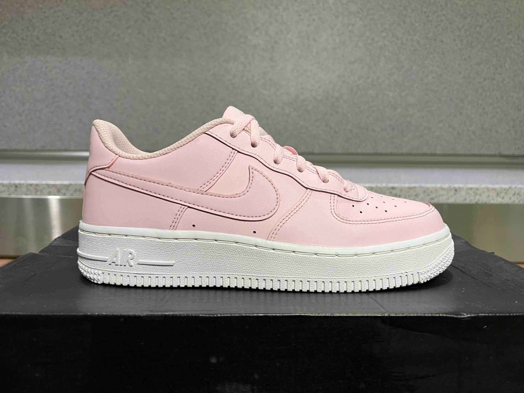 ОРИГИНАЛНИ *** Nike Air Force 1 Low 'Pink Foam'