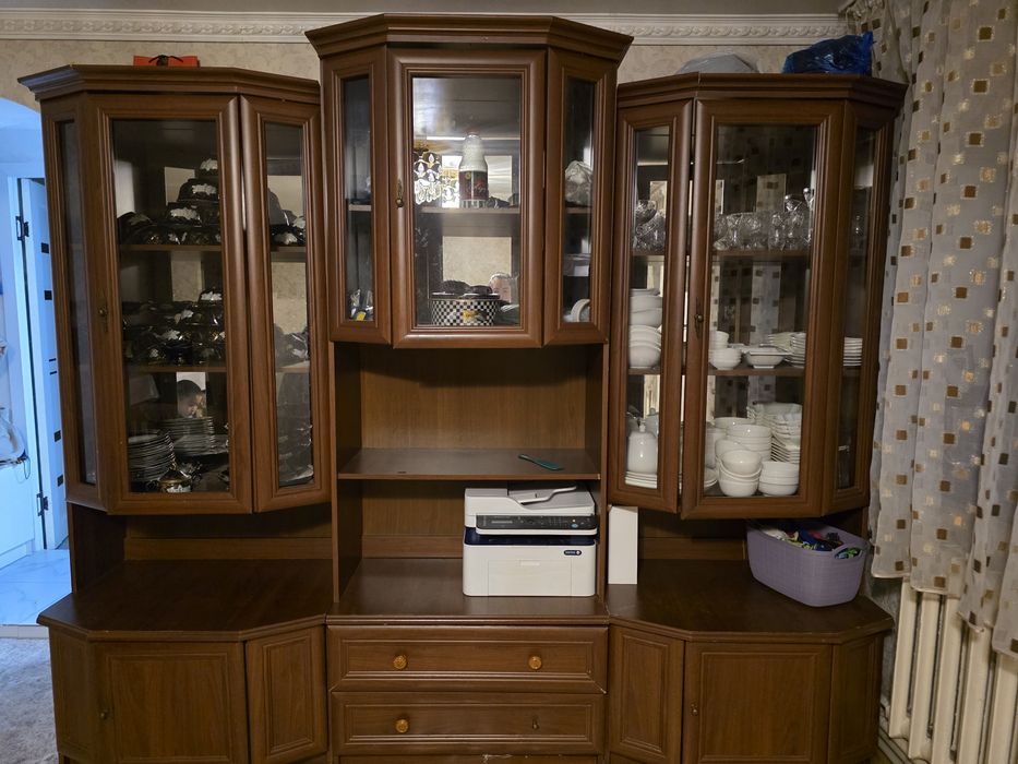 Горка для гостинной