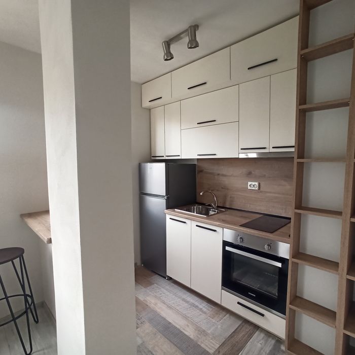 Монолитен апартамент след цялостна реновация