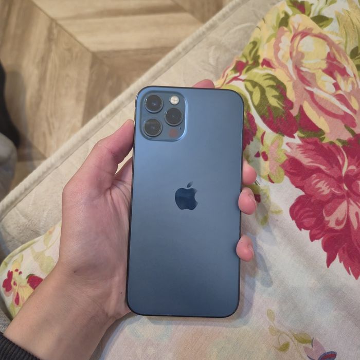 iPhone 12 pro идеальное состояние