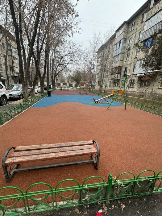 Тартановое покрытие для спорт площадки для детских садов школ