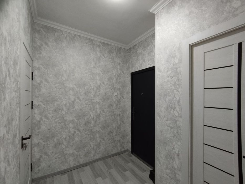 Продажа 1 хона 4 етаж 4 етажл 
Кора камиш 1/3
Бакон 2*6 кв 42