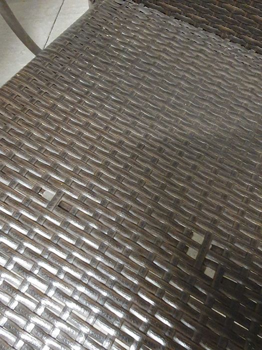 2бр. Градински столове със забележки