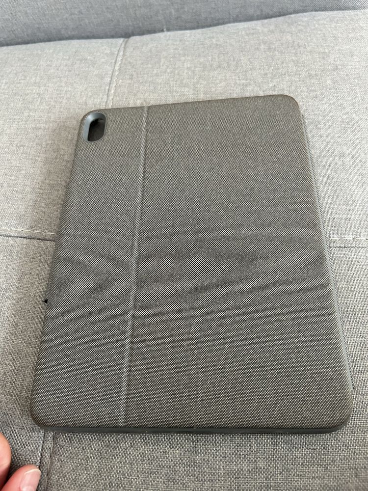 Husa Logitech Folio Touch Cu Tastatura Iluminata Pt Ipad Air Gen 4,5