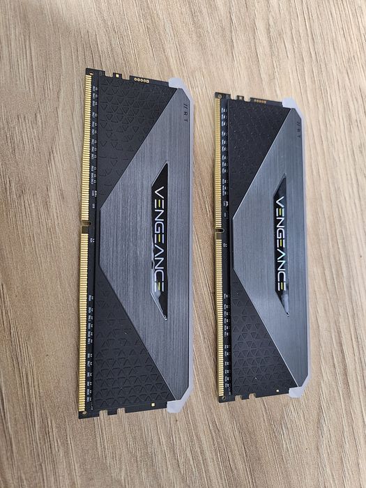 Corsair Vengeance  RGB RT 2X16GB,4600MHz,DDR4