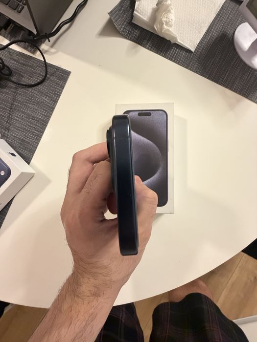 Iphone 15 Pro 128 GB —- CA NOU!