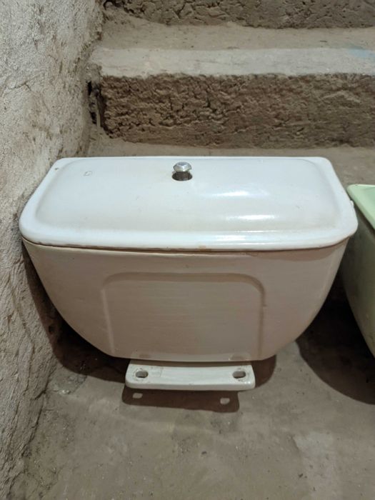 Бачок для унитаза, советский.