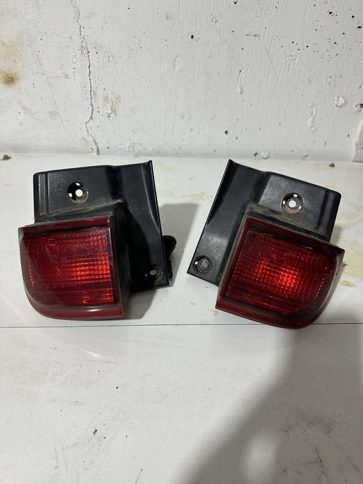 Задний катафот фонари на Nissan Elgrand E51