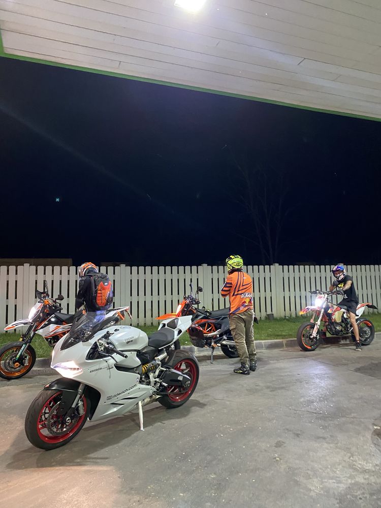 ducati panigale 899