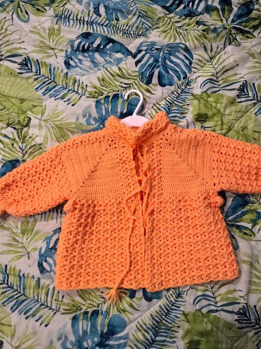 Cardigan tricotat manual - orange - 3/4 ani