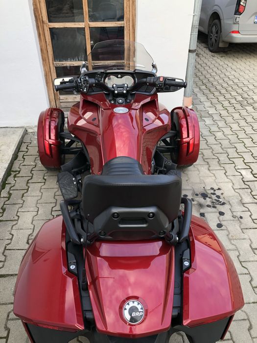 Bombardier can am spyder