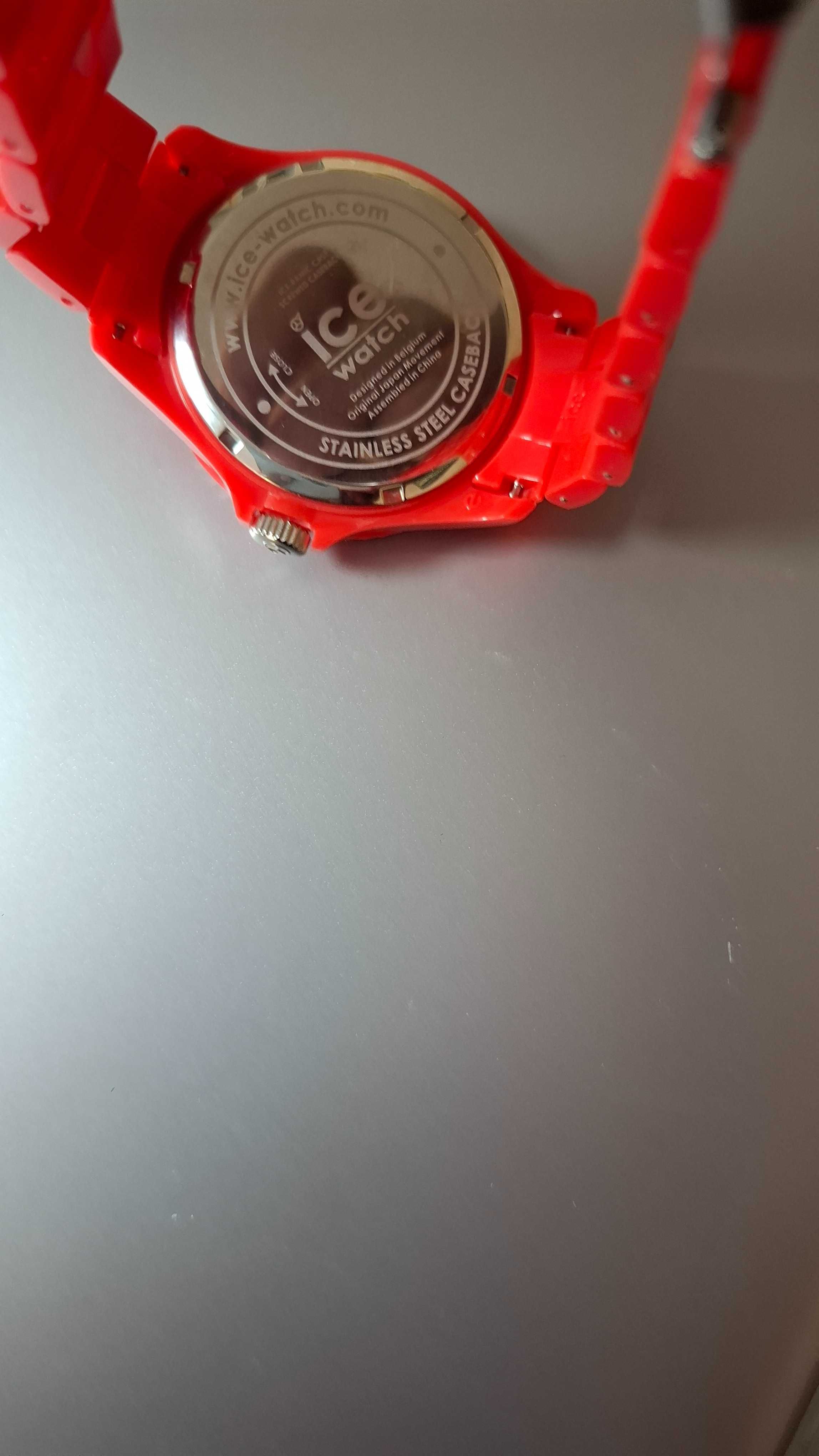 Часовник ICE WATCH