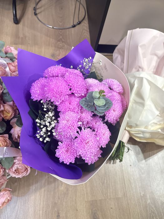 Продам цветы по пять тысяч