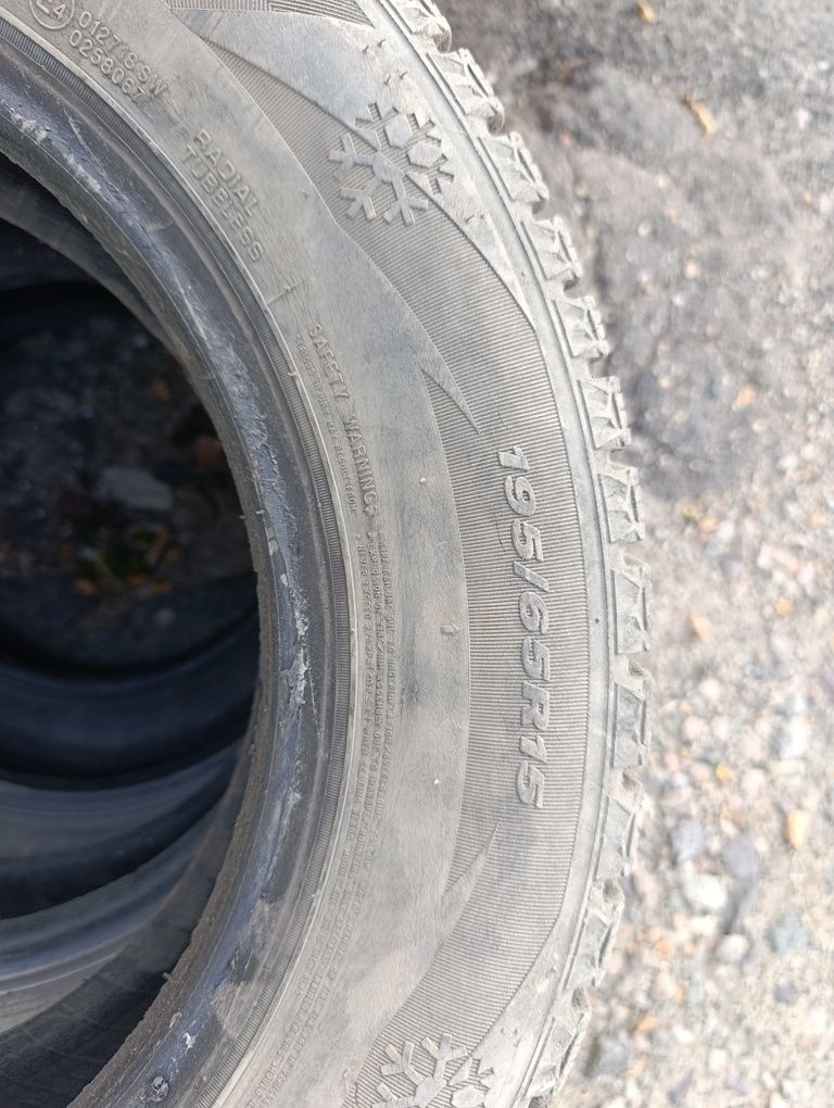 Продам зимнюю резину р15