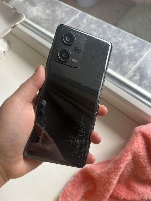 Redmi Note 12 Pro+ 5G 256/12gb В идеале
