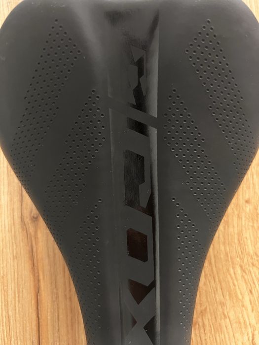 Седло/ седалка за велосипед DRAG