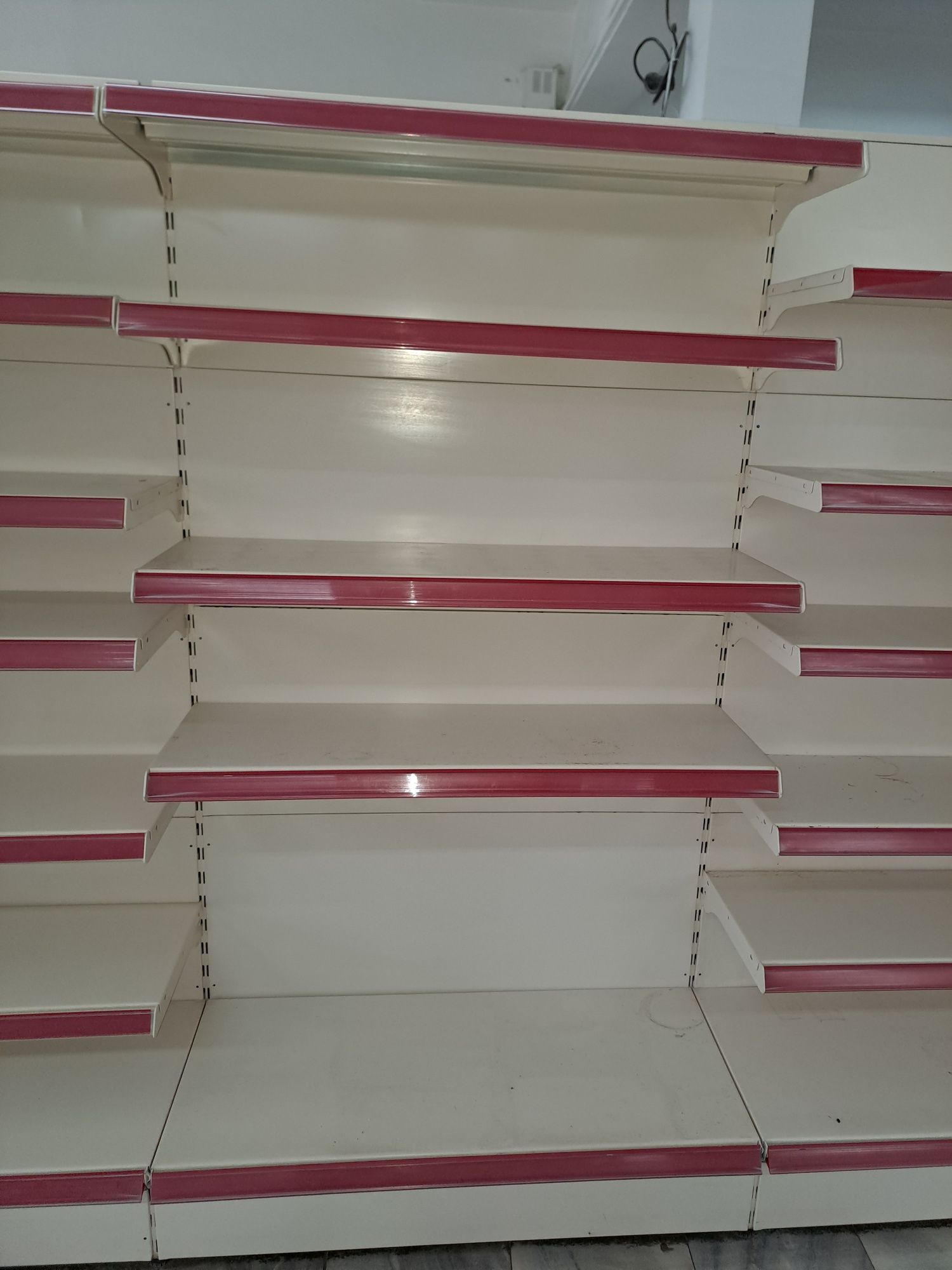 Рафтове за магазин