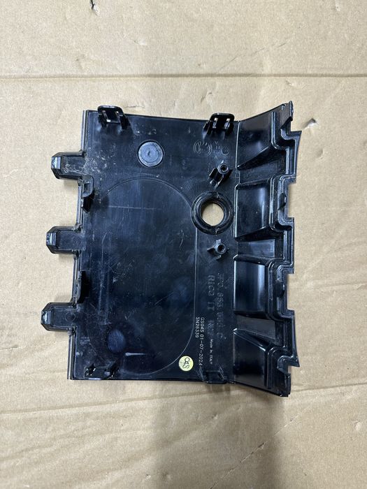 Capac radar distronic skoda superb 4.cod:3p0853655.c.